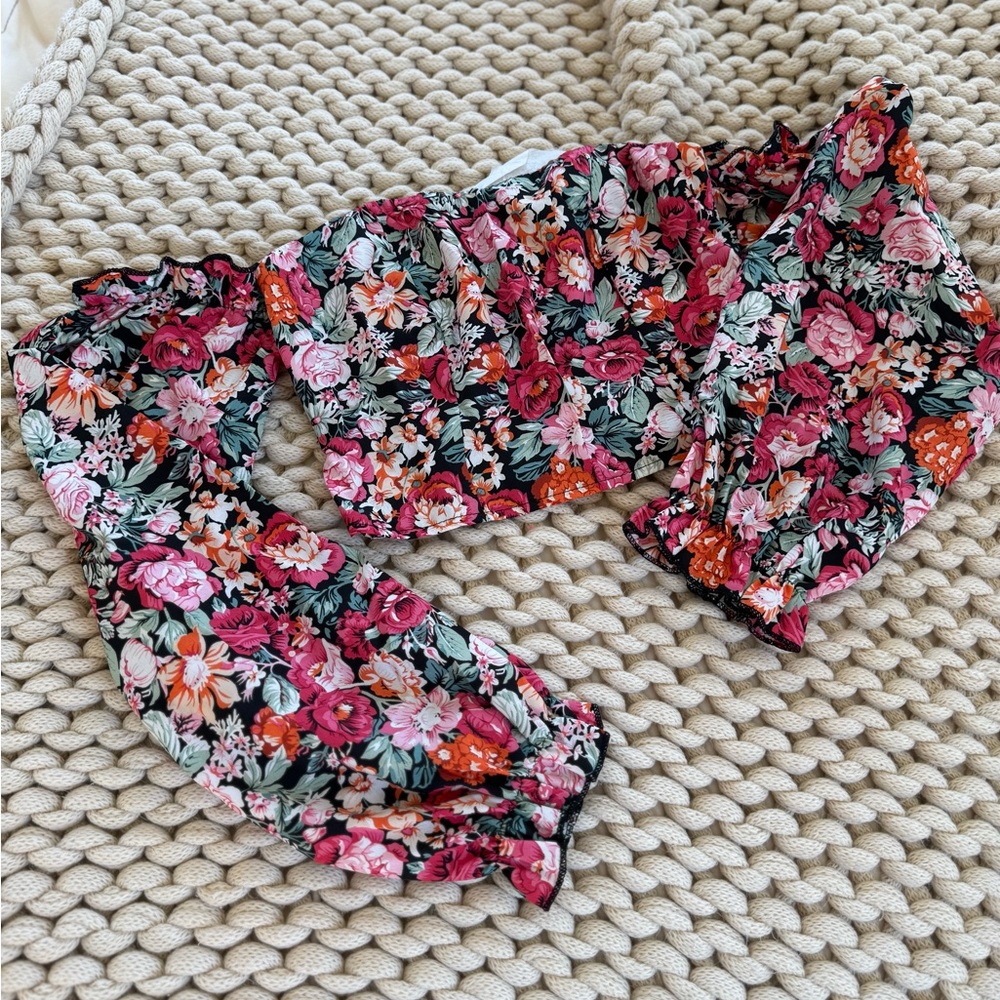 Privé floral off shoulder crop blouse